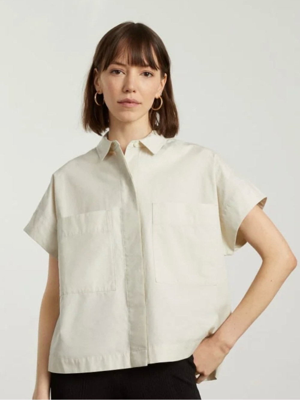 Everlane Short-Sleeve Boxy Button-Down Shirt — Cream